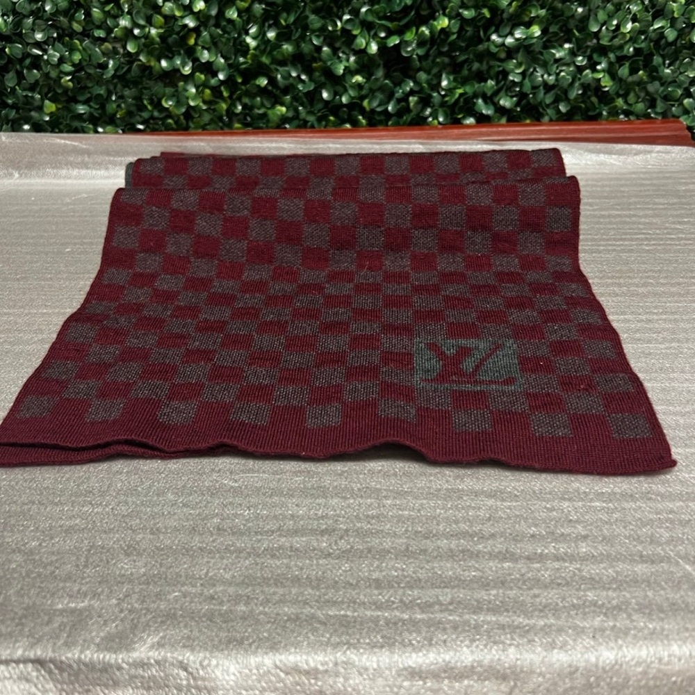 Louis Vuitton Petit Damier Burgundy Scarf/Wrap